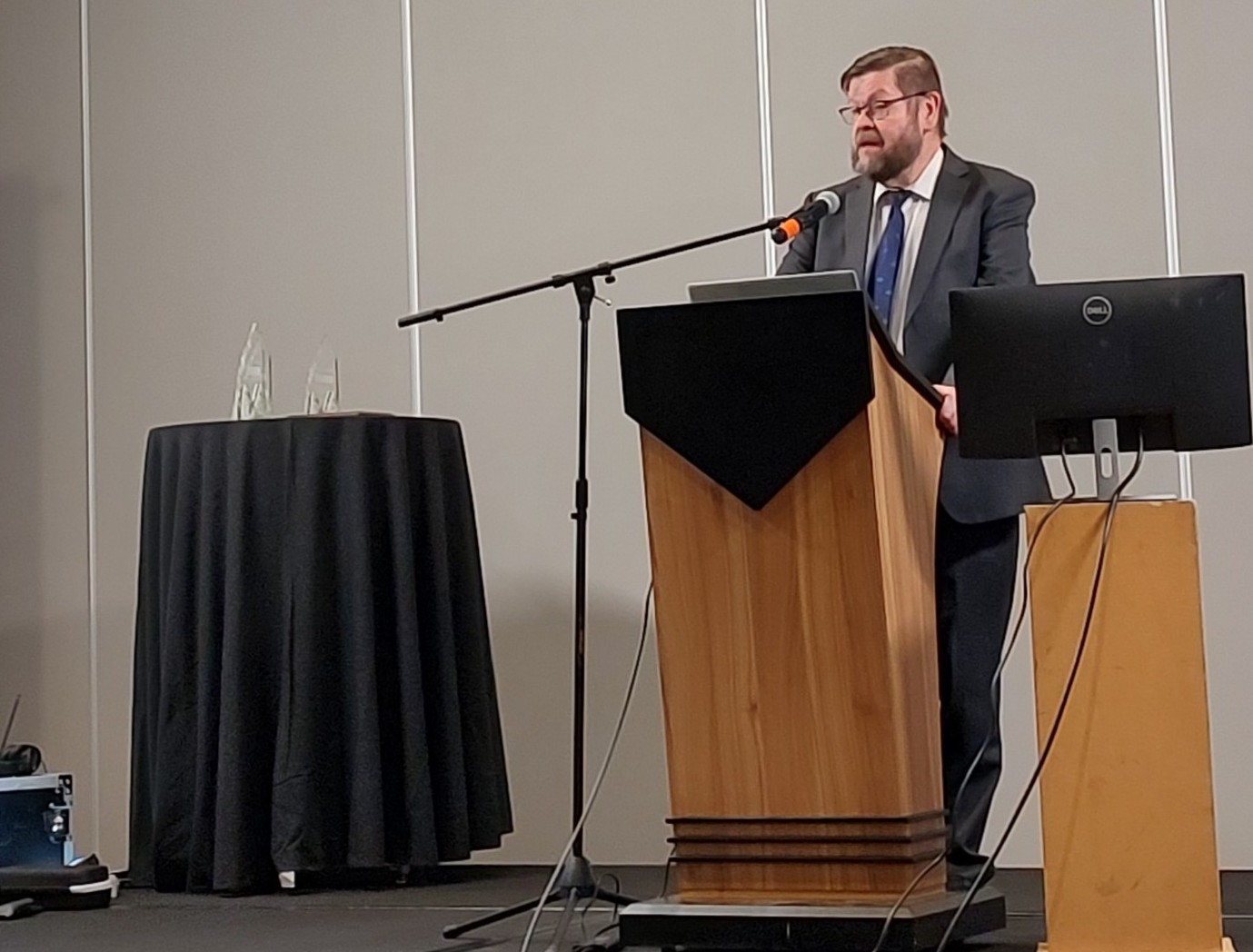 Dr. Ari Sihvola, President of URSI, addresses the attendees during the plenary session.